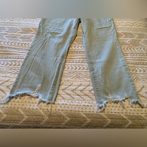 Vervet high rise light wash jeans - Picture 2 of 5